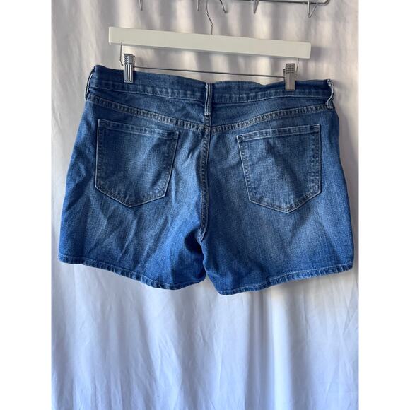 Old Navy Sweetheart Women’s Denim Shorts - 12 - Picture 4 of 7